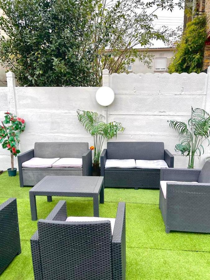 Jolie Petite Maison Avec Un Grand Jardin Montmagny Exterior foto